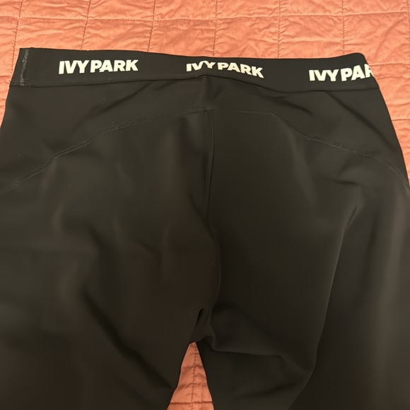 IVY PARK NEW W/O TAG BLACK WORKING OUT PANTS SIZE XL - Picture 5 of 5